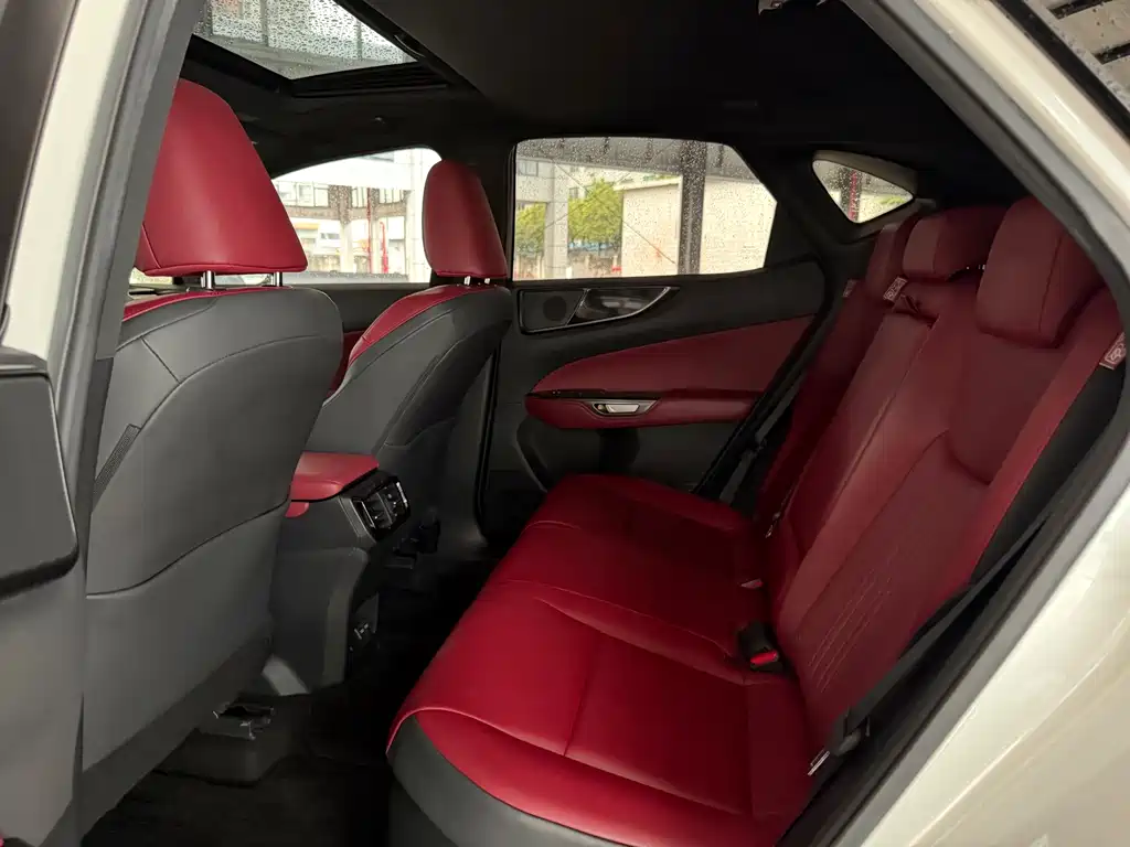 Lexus NX NEV 400 h+ Smooth