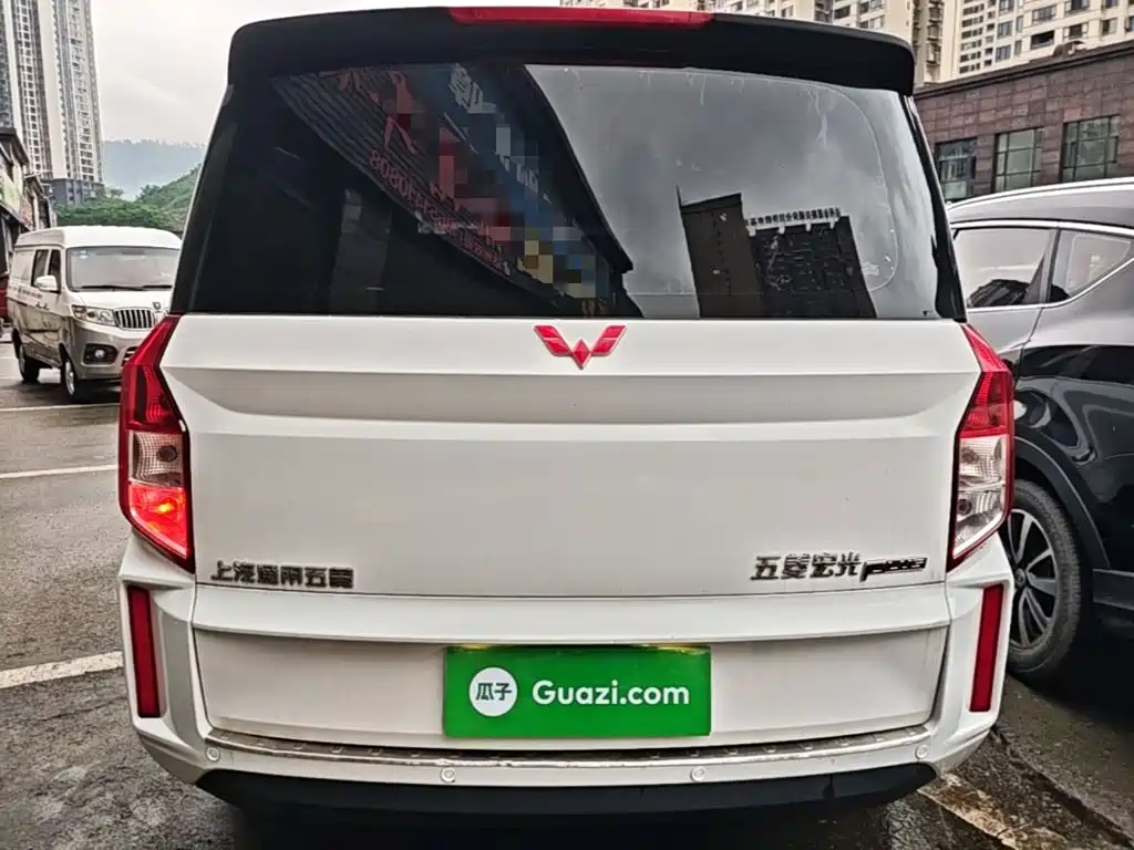 Wuling Hongguang PLUS 五菱宏光PLUS 2019款 1.5 T 手动标准型 7座