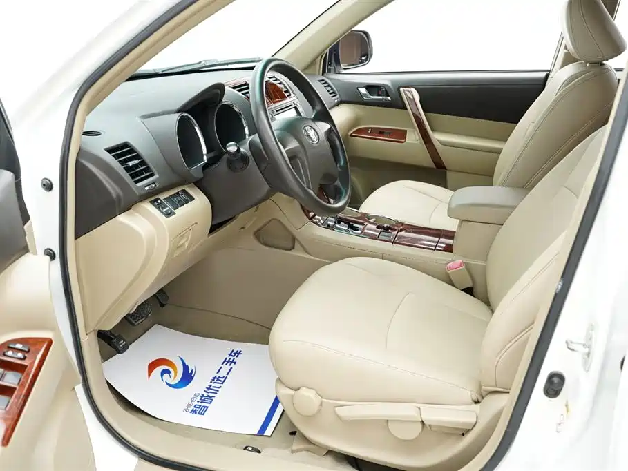 Highlander 2.7 L 2 WD 5-seat Elite