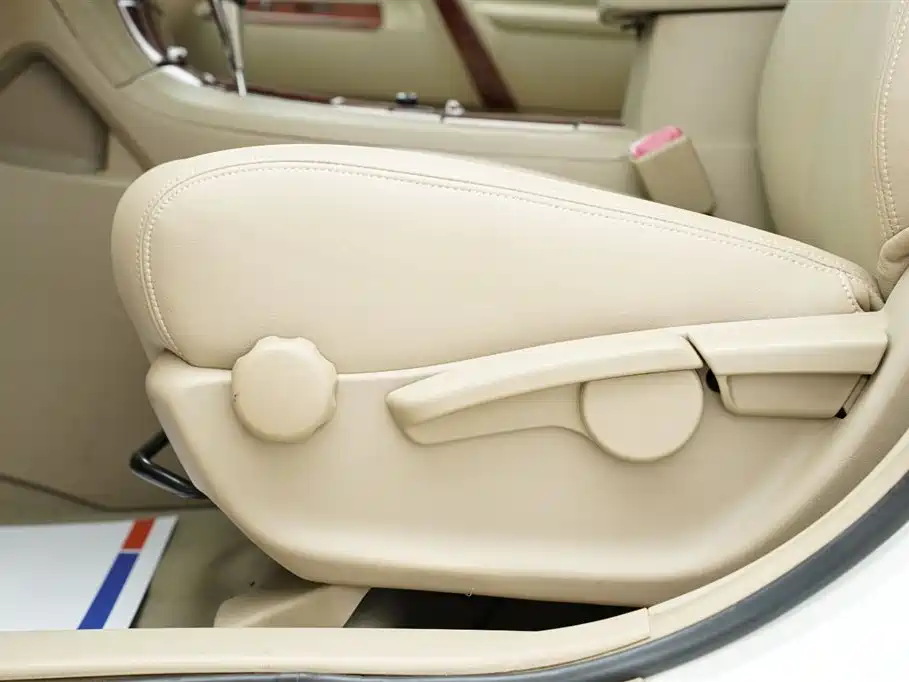 Highlander 2.7 L 2 WD 5-seat Elite