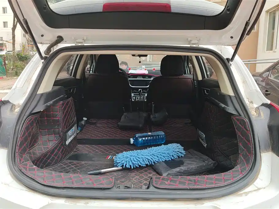 Emgrand GS 1.4 T CVT Elegant