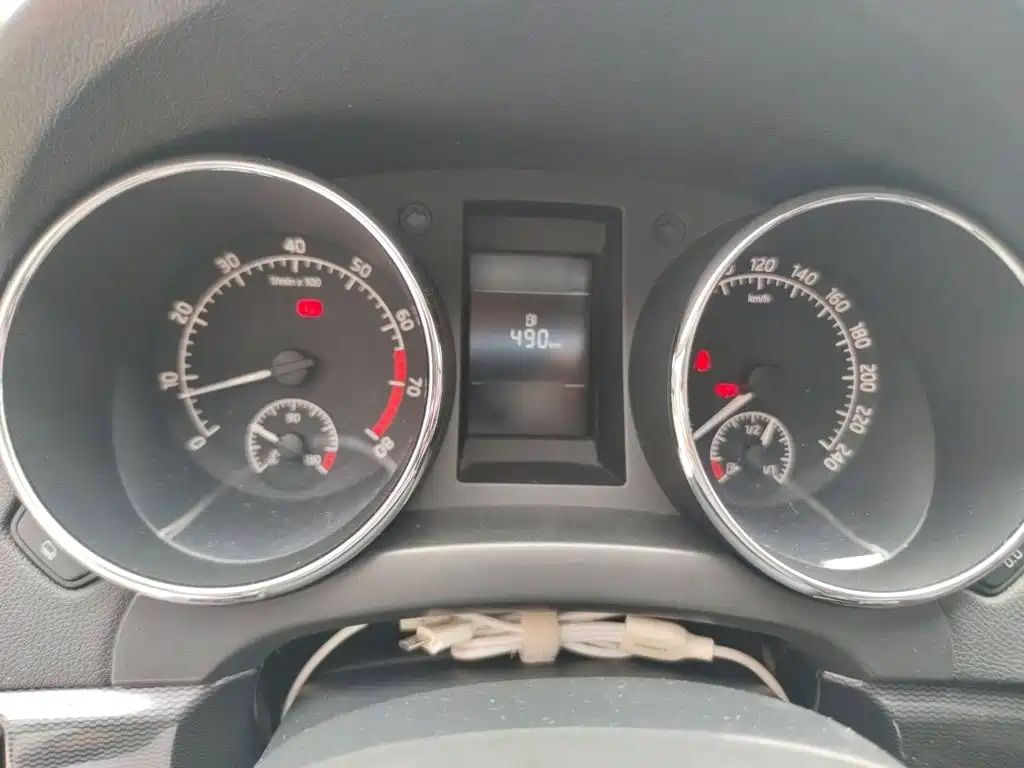 Yeti TSI280 DSG Forward