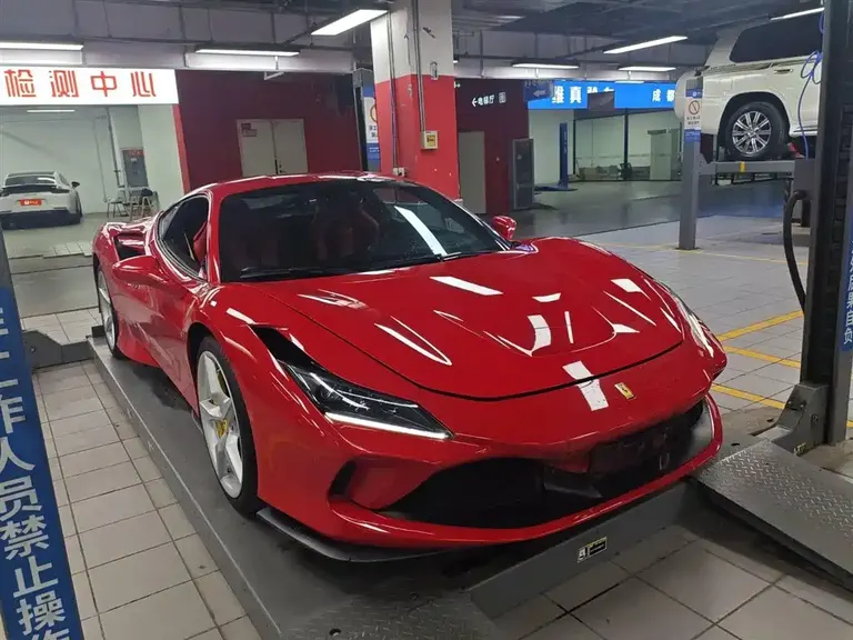 Ferrari F8 Tributo 3.9 T V8
