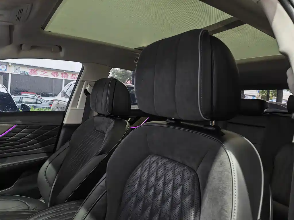 Hongqi HS5 Facelift 2.0 T Connected Flagship Enjoyment