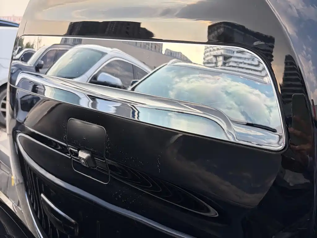 Tank 500 3.0 T Sport Realm 5-seat