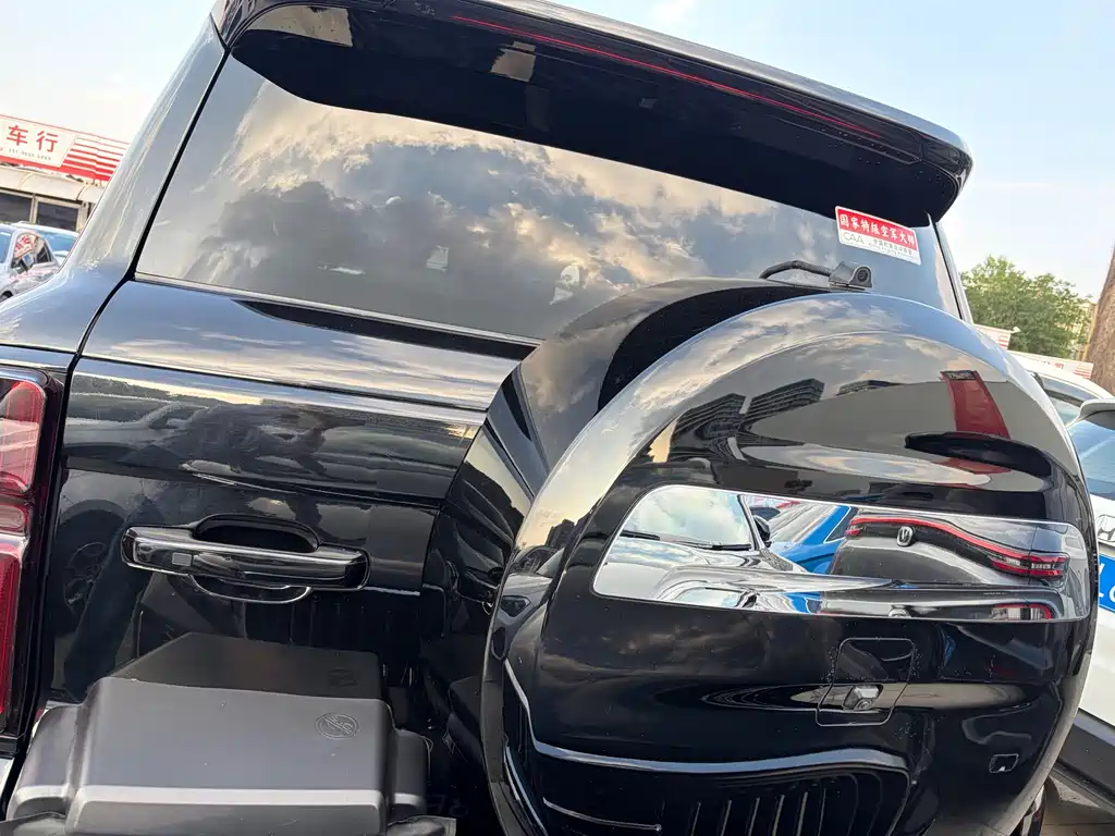Tank 500 3.0 T Sport Realm 5-seat