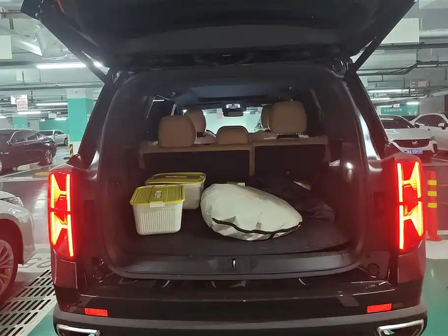 GAC Trumpchi GS8 Navigator Series 2.0 TGDI 2 WD Luxury 5-seat