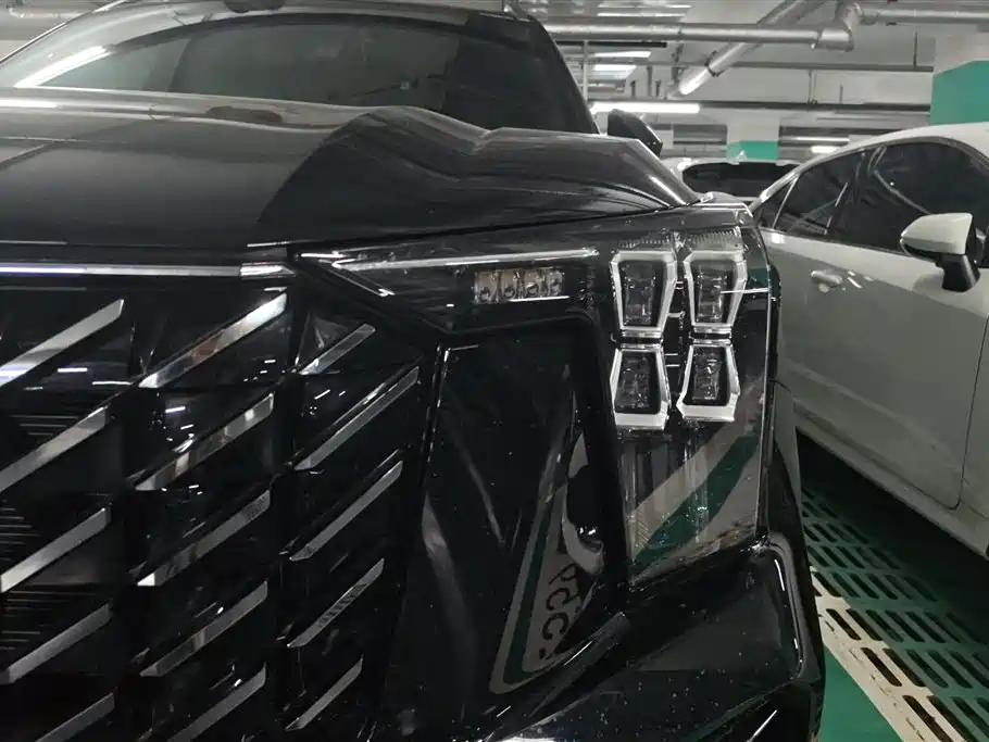 GAC Trumpchi GS8 Navigator Series 2.0 TGDI 2 WD Luxury 5-seat
