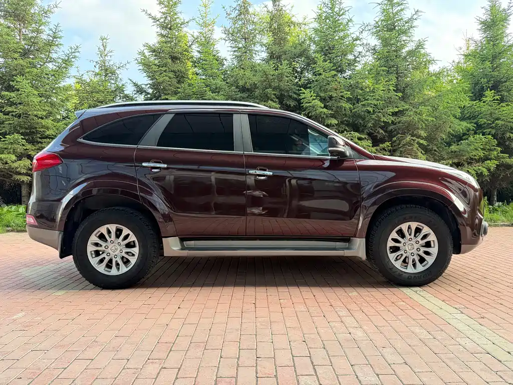 Yusheng S350 2.0 T Auto 4 WD Gasoline Luxury 5-seat