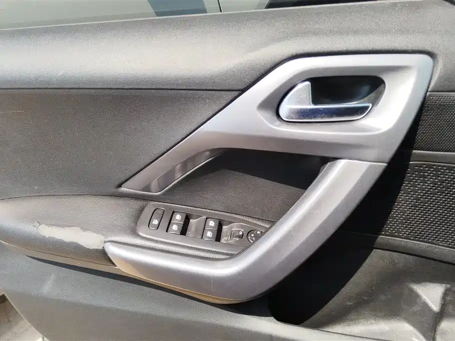 Peugeot 2008 2014 1.6 L Auto Fashion