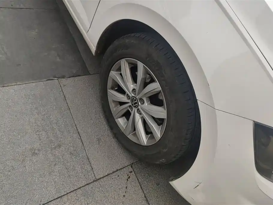 Polo Plus 1.5 L Auto Panoramic Pleasure