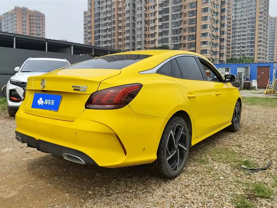 MG5 300 TGI DCT Youth Luxury Flagship