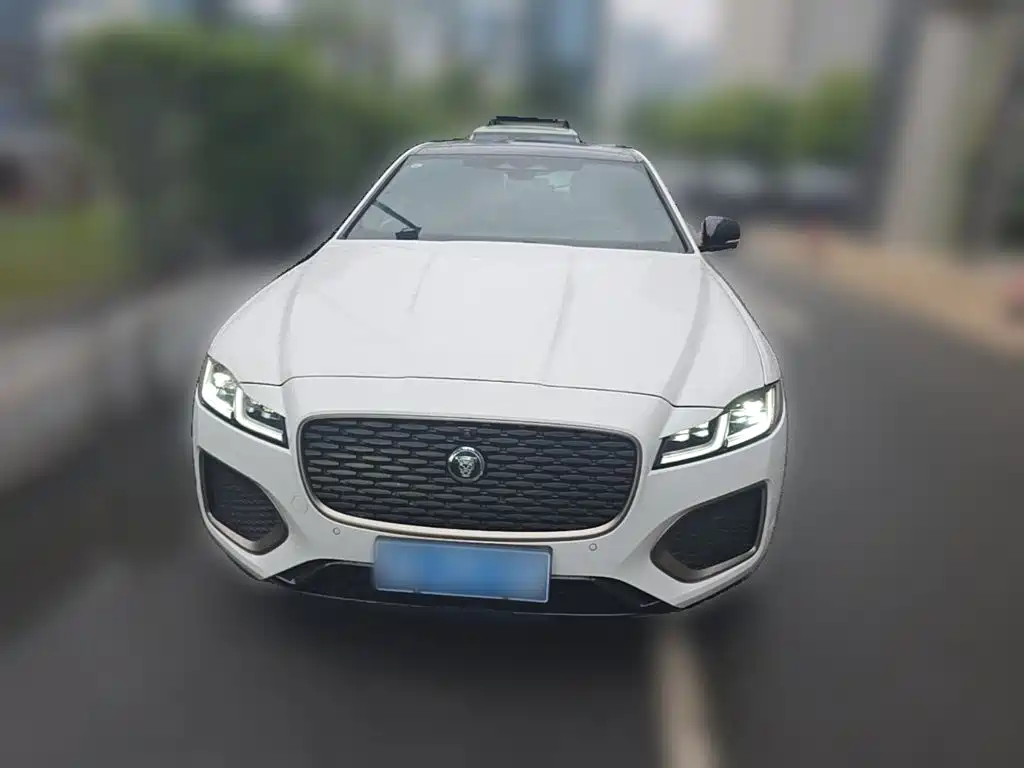 Jaguar XFL 2.0 T P300 4 WD Flagship Sport Gilt