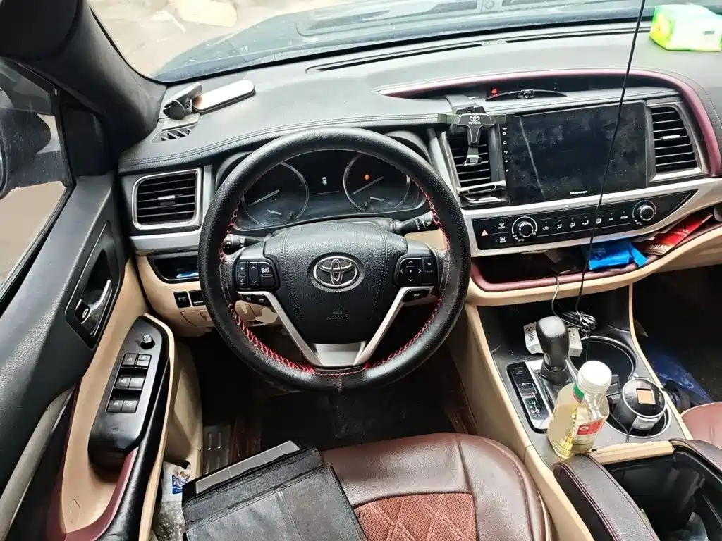 Highlander 2.0 T 2 WD Elite 7-seat