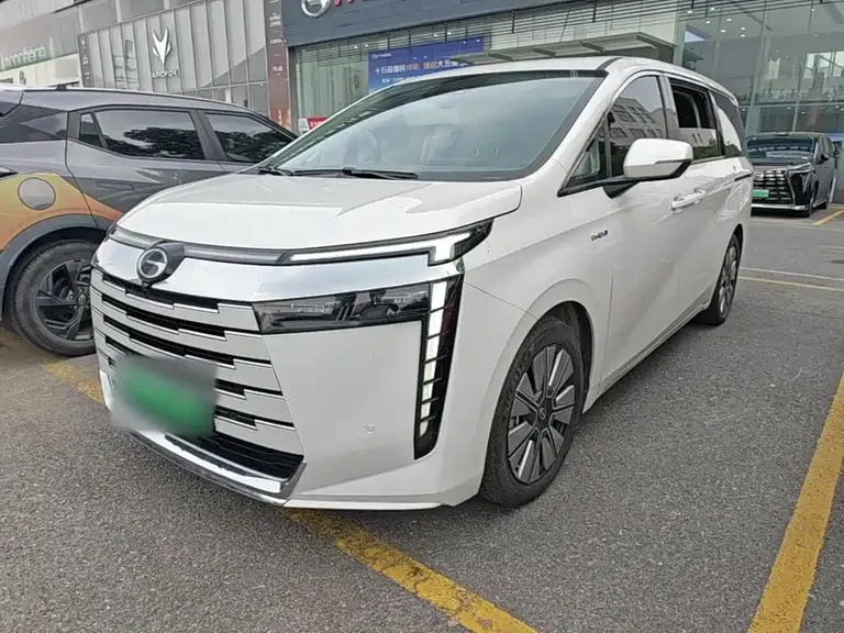 GAC Trumpchi E8 NEV 传祺E8 PHEV 2024款 150 km 龙腾光辉+