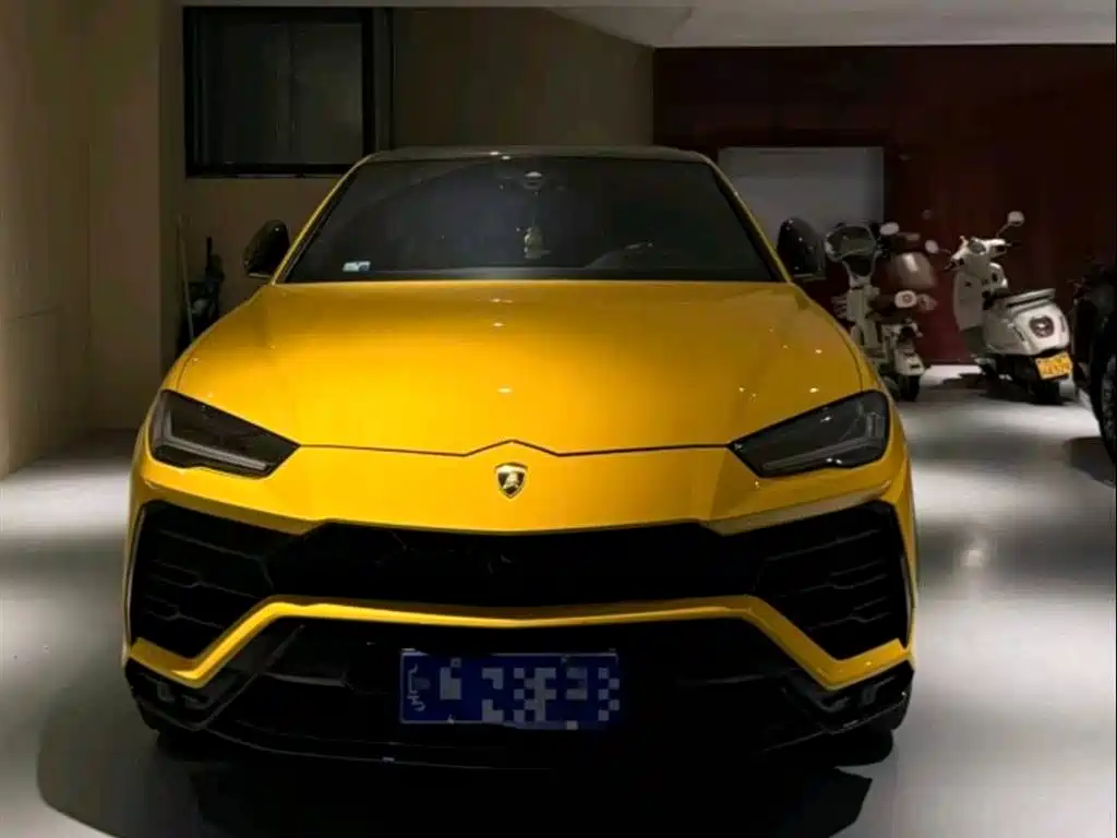 Urus 4.0 T V8