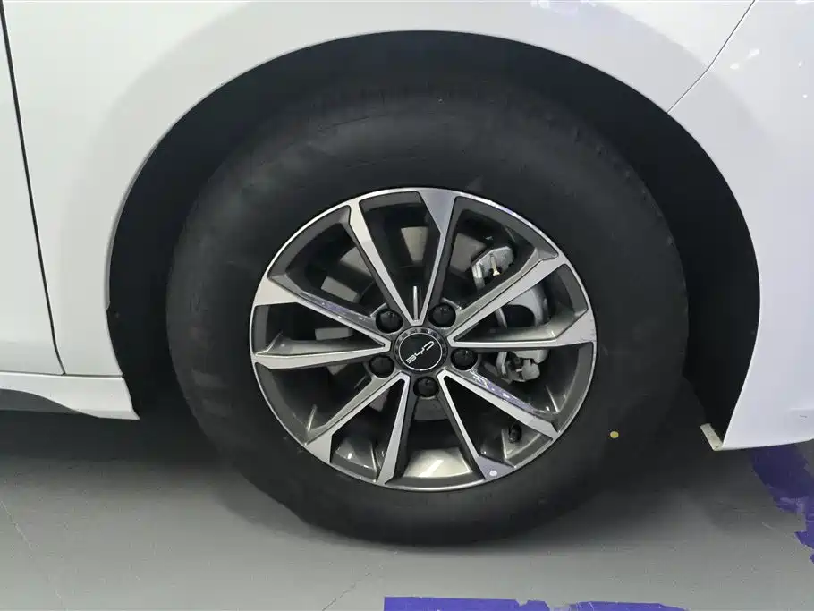 Destroyer 05 Glory DM-i 55 KM Luxury