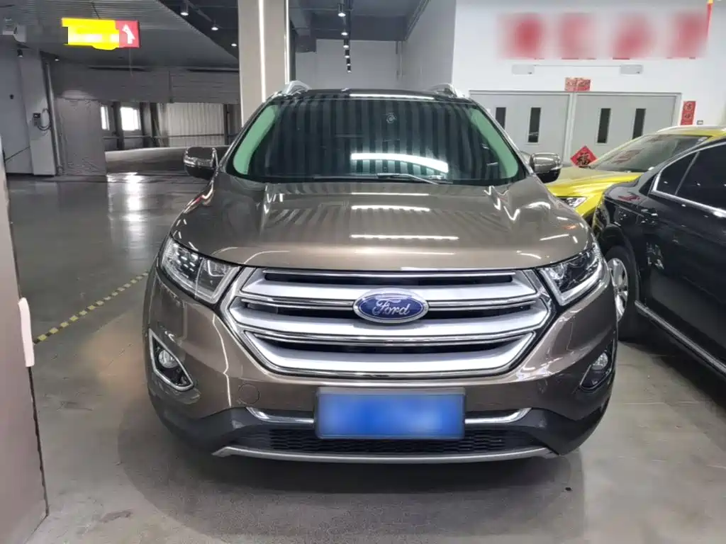 Edge EcoBoost 245 4 WD Grand Sharp 7-seat