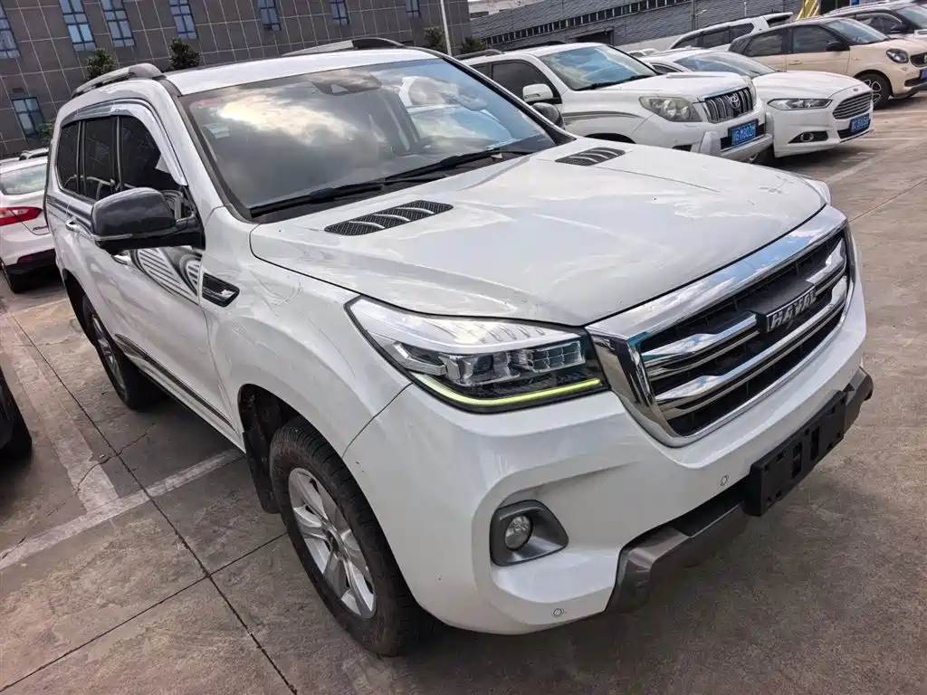 Haval H9 2.0 T Gasoline 4 WD Distinguished 7-seat