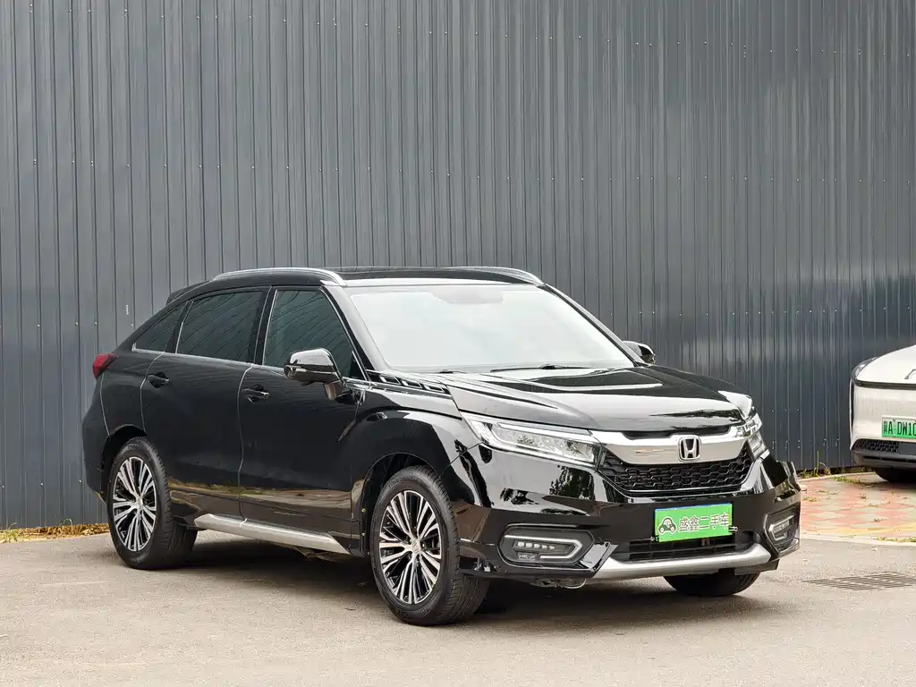 Avancier 370 TURBO 2 WD Luxury
