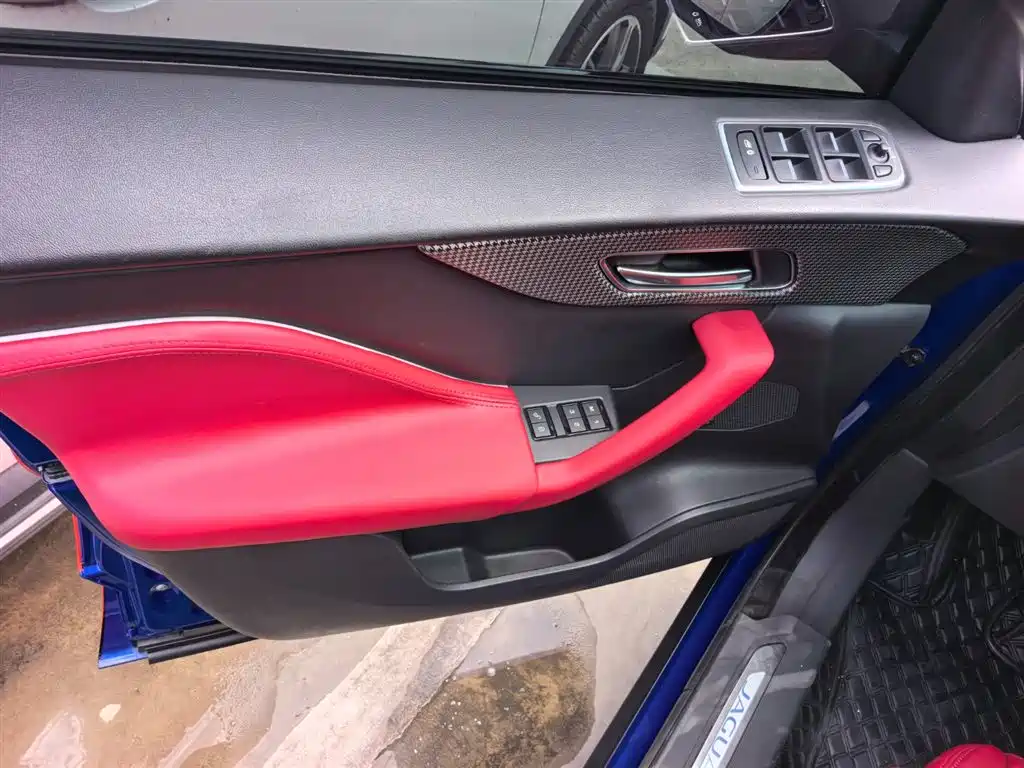 Jaguar F-PACE 3.0 SC 4 WD S High Performance