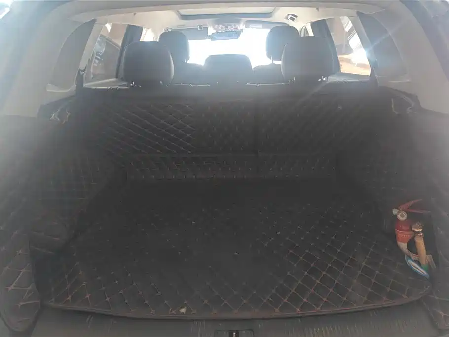 Roewe RX5 MAX 300 TGI Auto Intelligent Cockpit Luxury