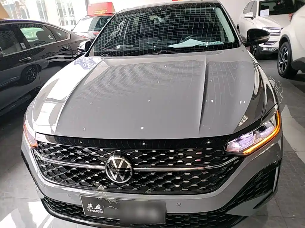 Lavida 300 TSI DSG Starry Sky Forever