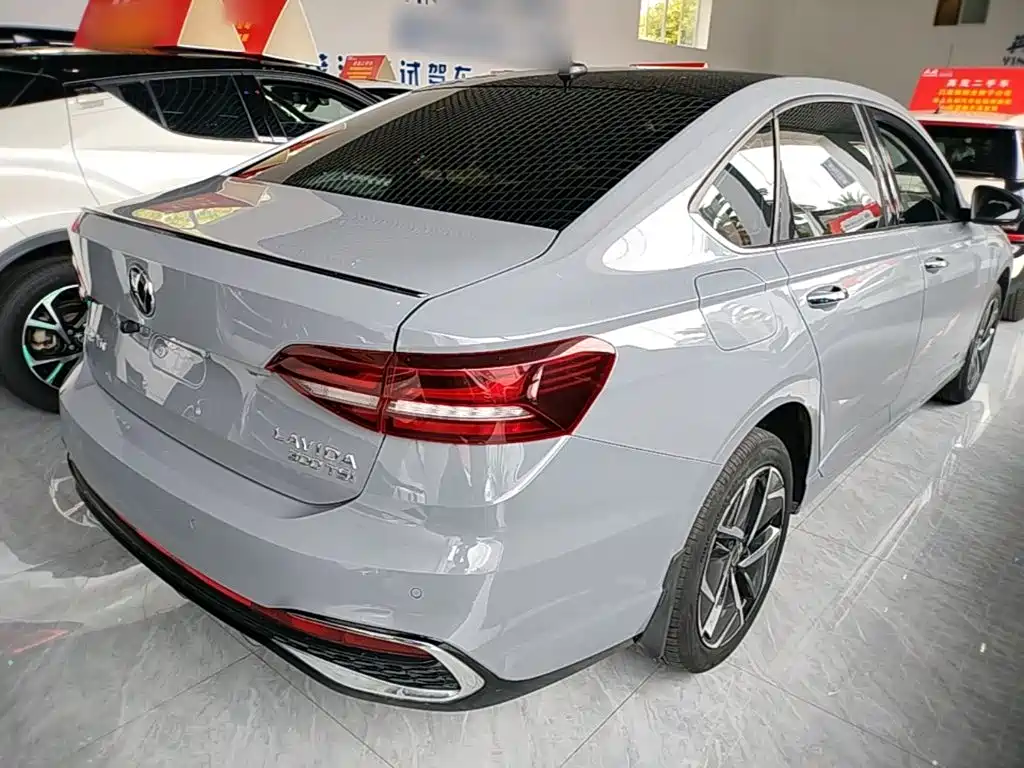 Lavida 300 TSI DSG Starry Sky Forever