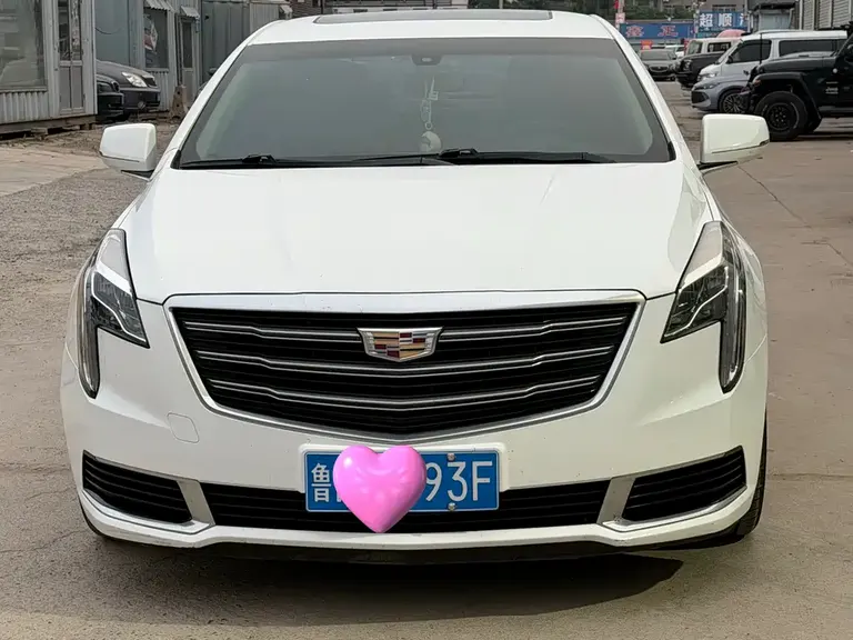 Cadillac XTS 28 T Tech