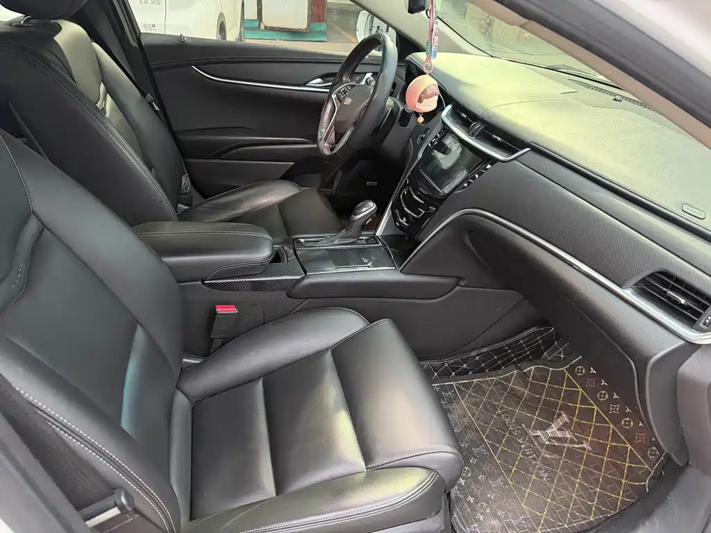 Cadillac XTS 28 T Tech