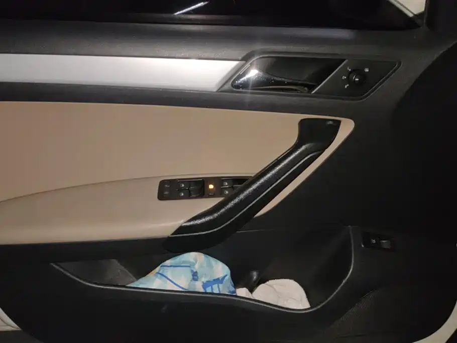 Jetta 1.6 L Auto Comfort