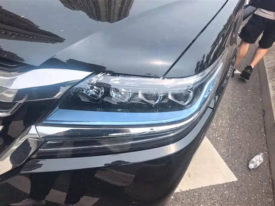 Elysion 2.0 L Hybrid Supreme