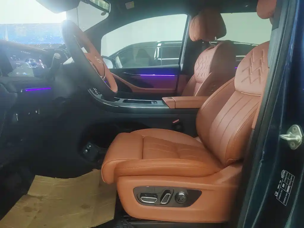 Trumpchi Xiangwang M8 Qiankun Series Ultra First Class