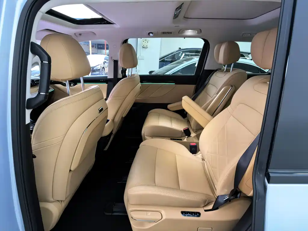 Trumpchi E8 NEV 传祺E8 PHEV 2024款 150 km MAX+