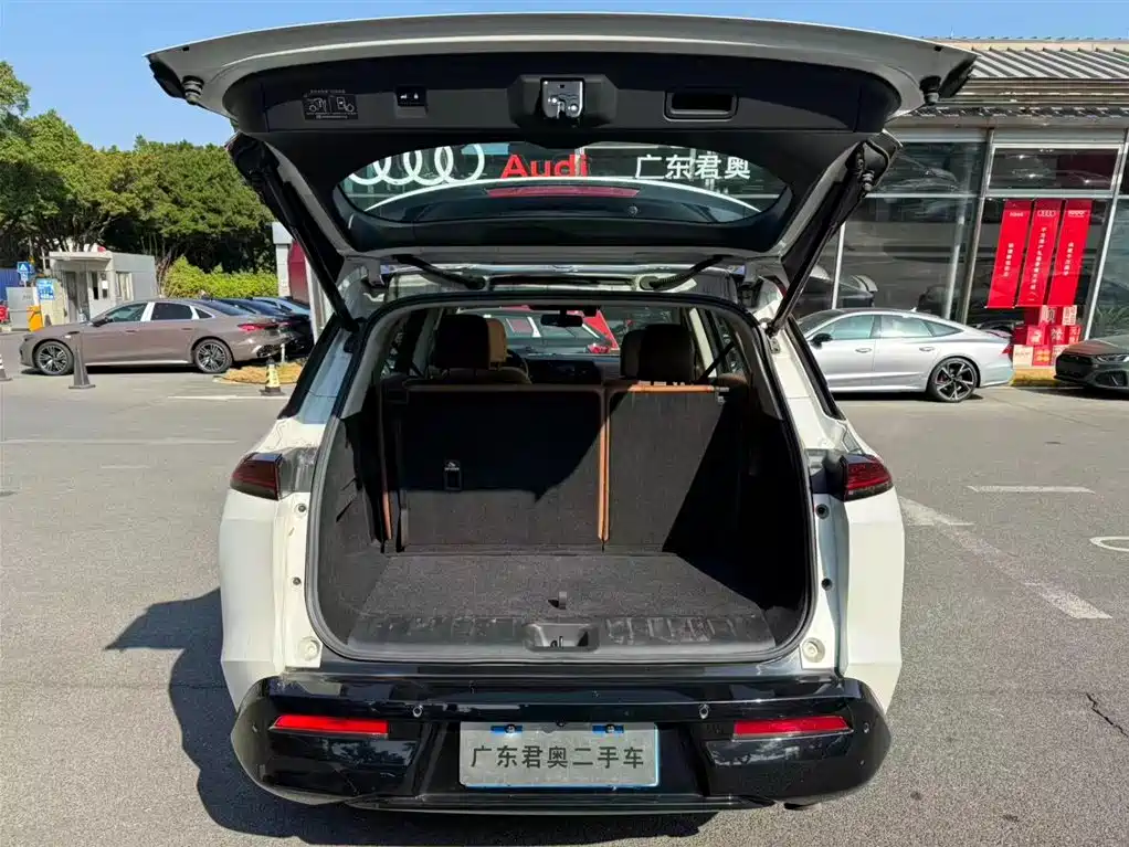 Tanlu 380 VC-TURBO 4 WD Smart Supreme 6-seat