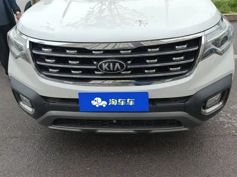 Kia Sportage 智跑 2019款 2.0 L 手动时尚版