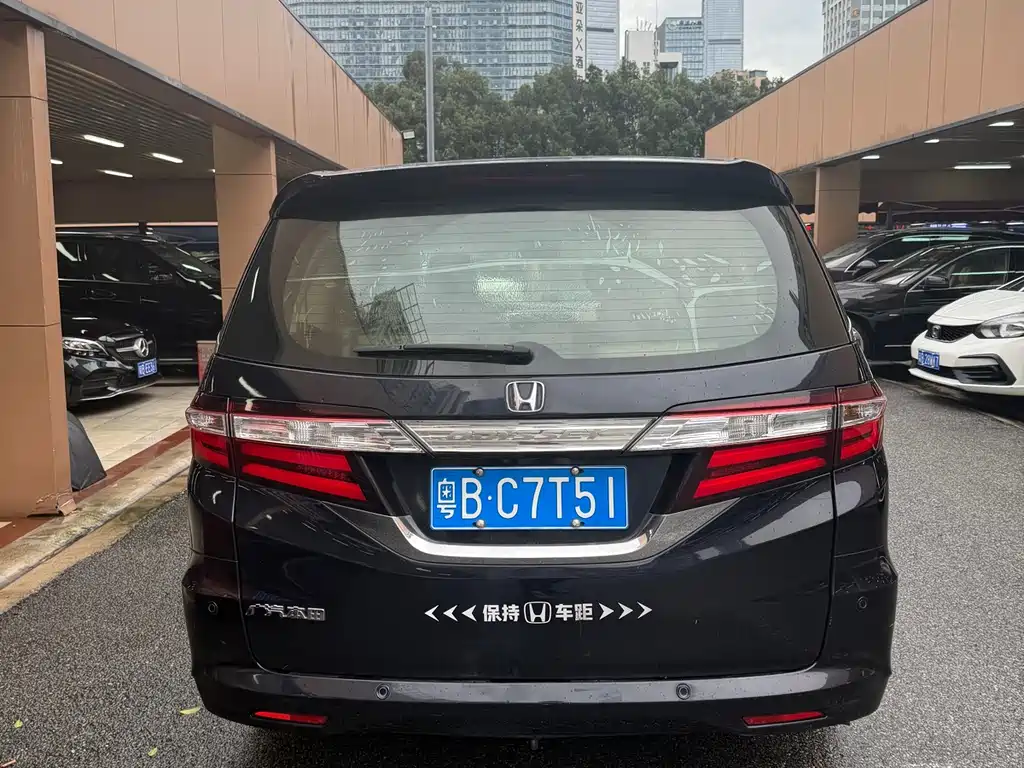 Odyssey Facelift 2.4 L Luxury