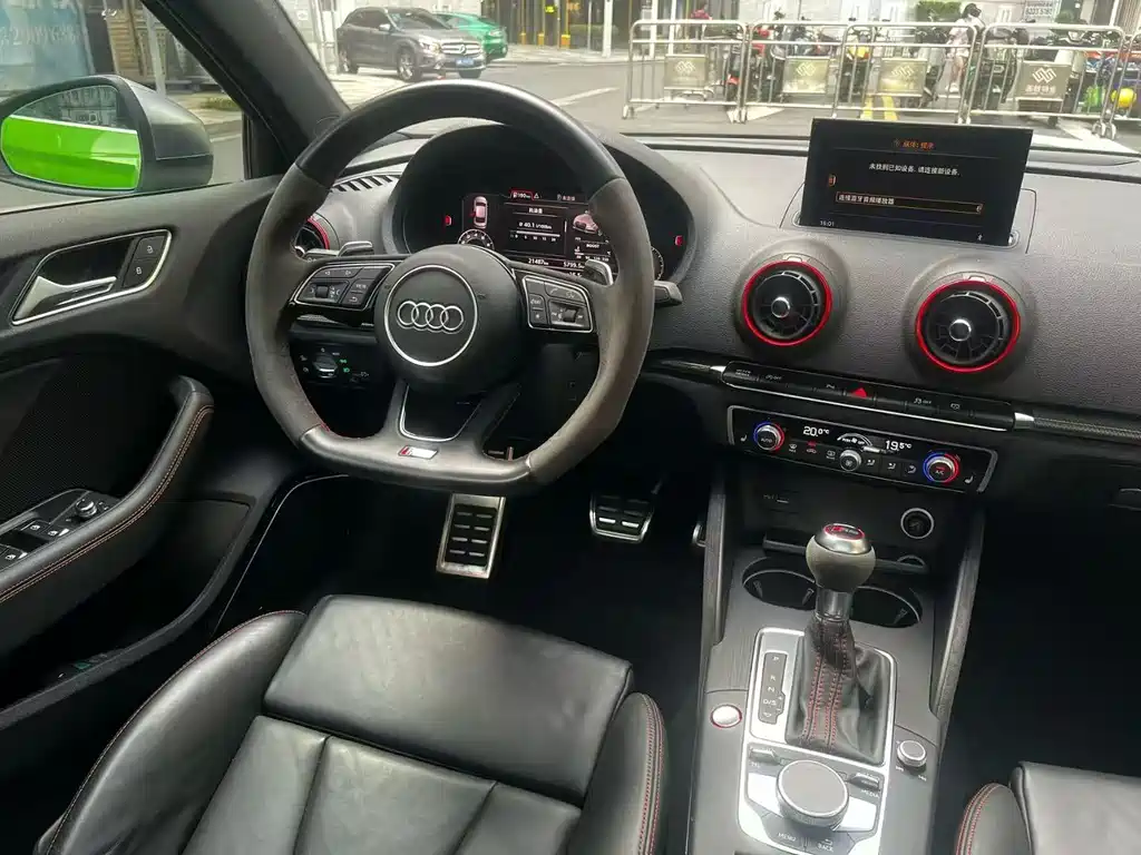 Audi RS 3 RS 3 2.5 T Limousine