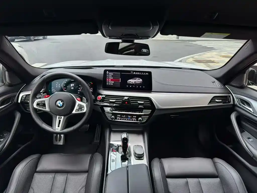 BMW M5
