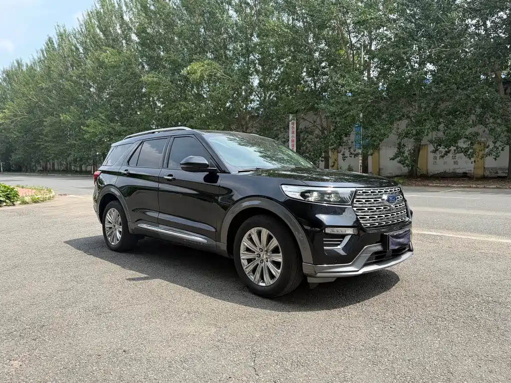 Explorer EcoBoost 285 4 WD Titanium 6-seat