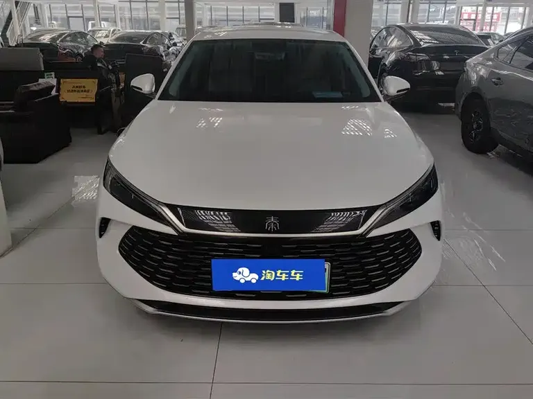 BYD Qin L DM-i 80 KM Leading