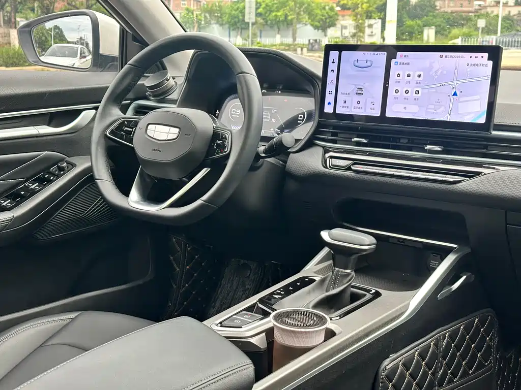 Emgrand 4 th Gen 1.5 L CVT Dragon