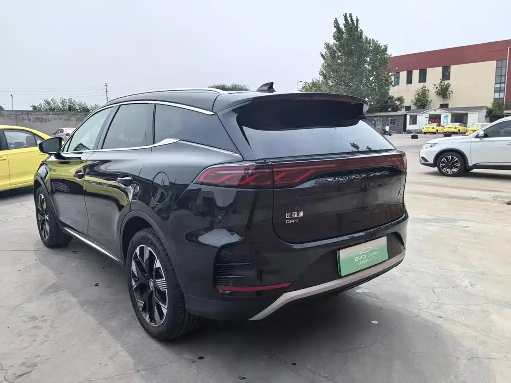 Tang NEV DM-i Glory 112 KM Distinguished