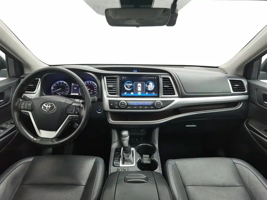 Highlander 2.0 T 4 WD Luxury 7-seat CN-V