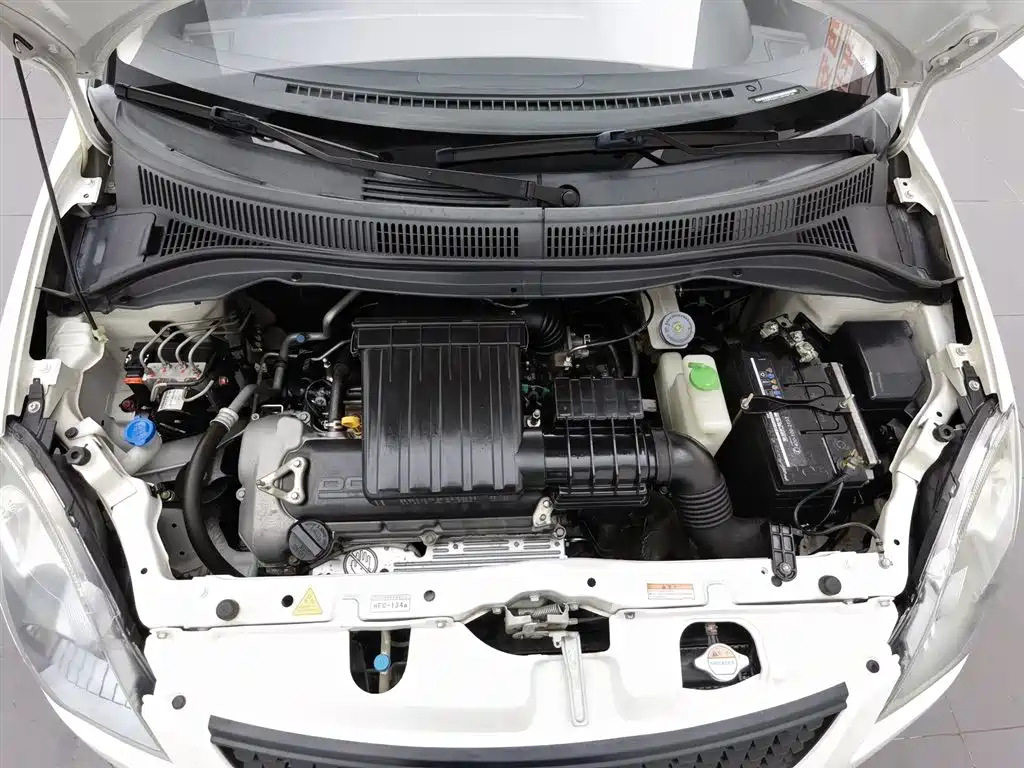 Swift 1.5 L Manual Fashion