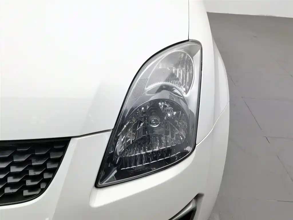 Swift 1.5 L Manual Fashion