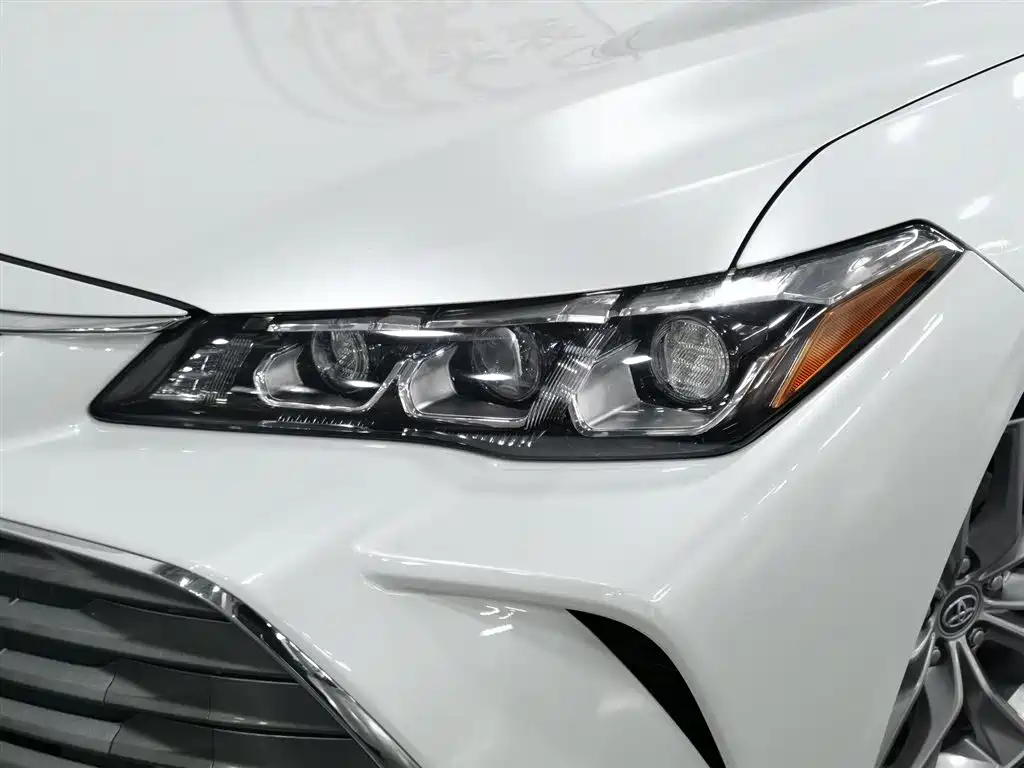 Avalon 2.0 L Luxury CN-VI