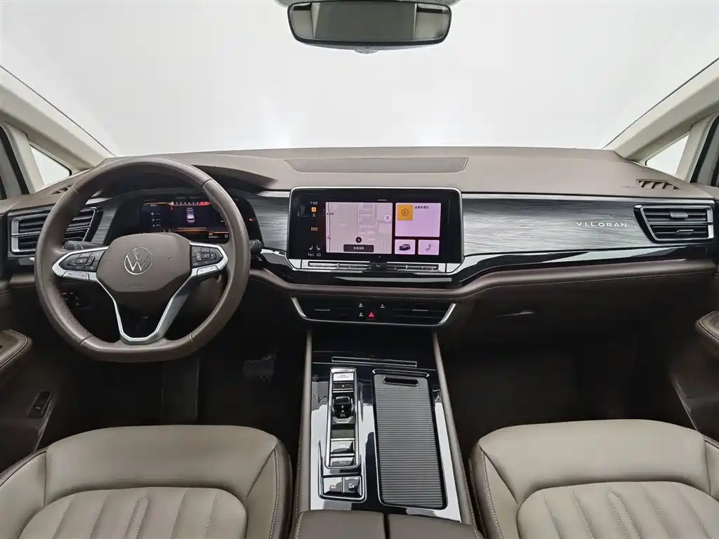 Viloran 330 TSI Luxury