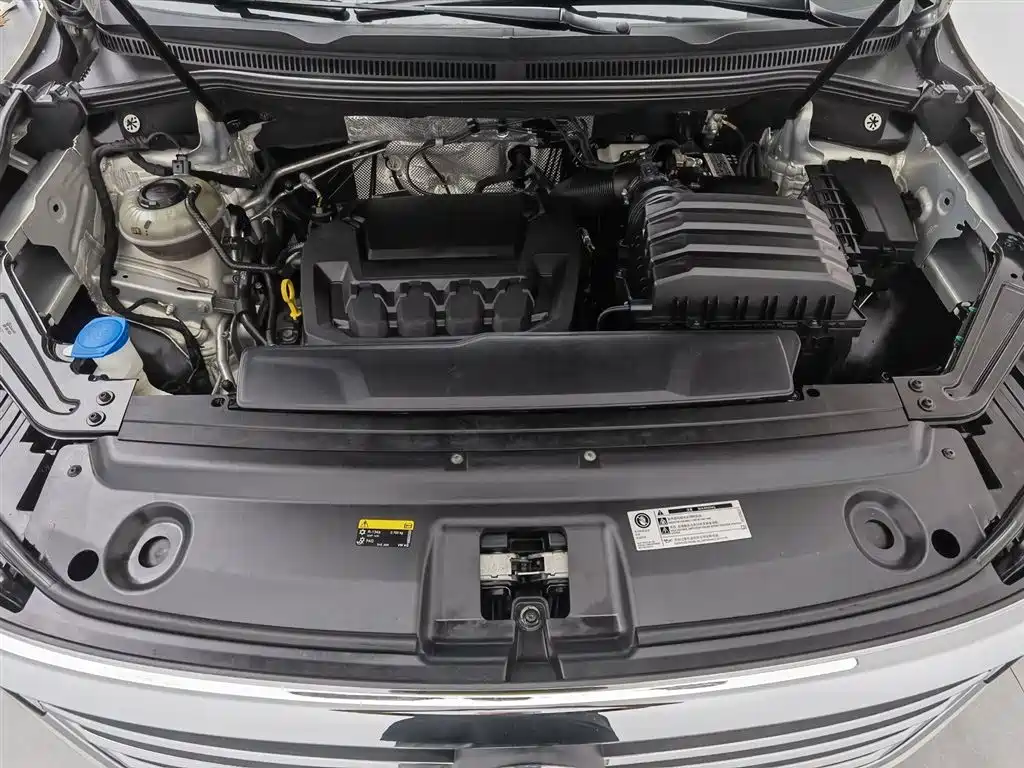Viloran 330 TSI Luxury
