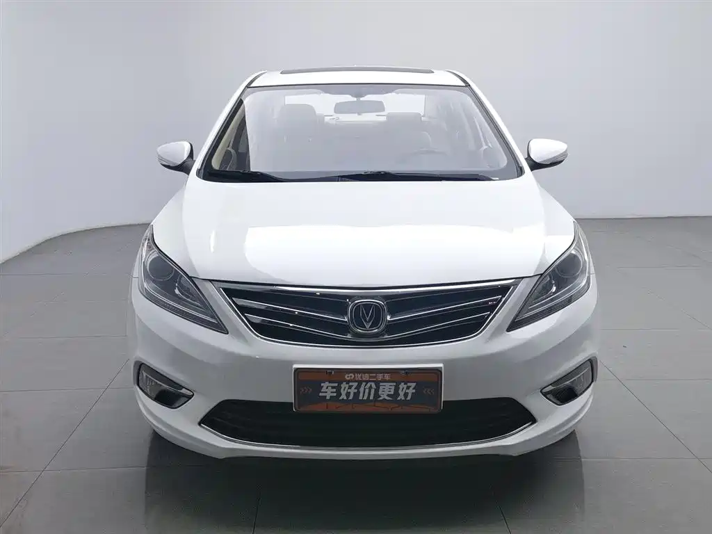 Eado 1.6 L Auto Style